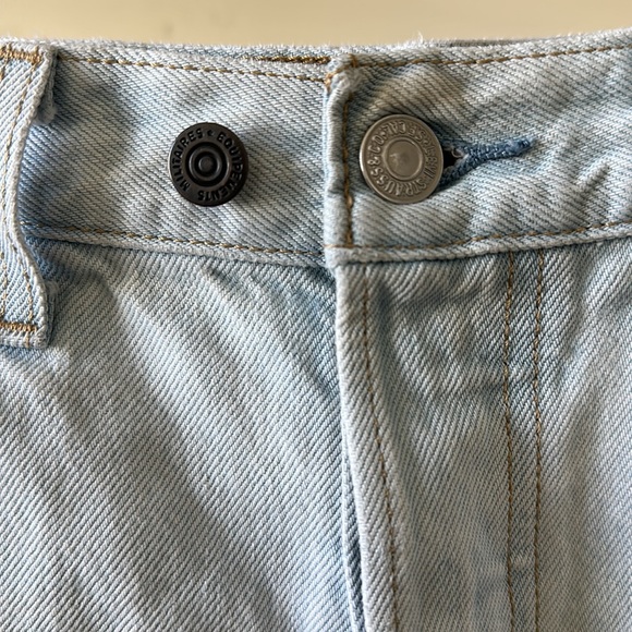 Vintage Levi’s wedgie button fly high rise frayed distressed rigid denim shorts - Picture 8 of 16